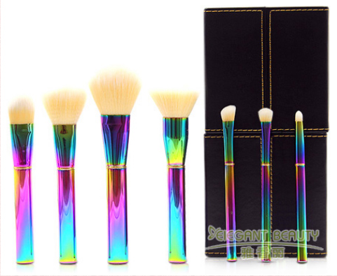 不同類型的化妝刷該如何使用？