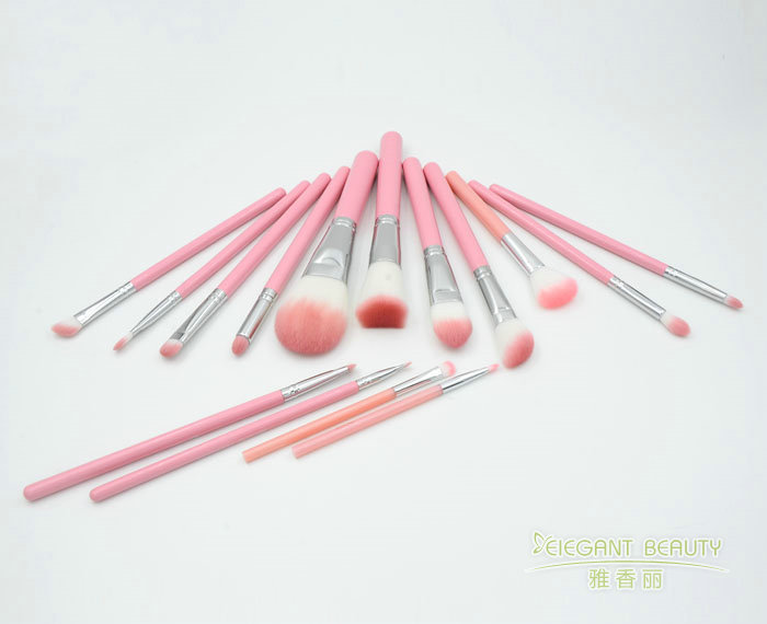 如何定制專屬于自己的化妝刷？